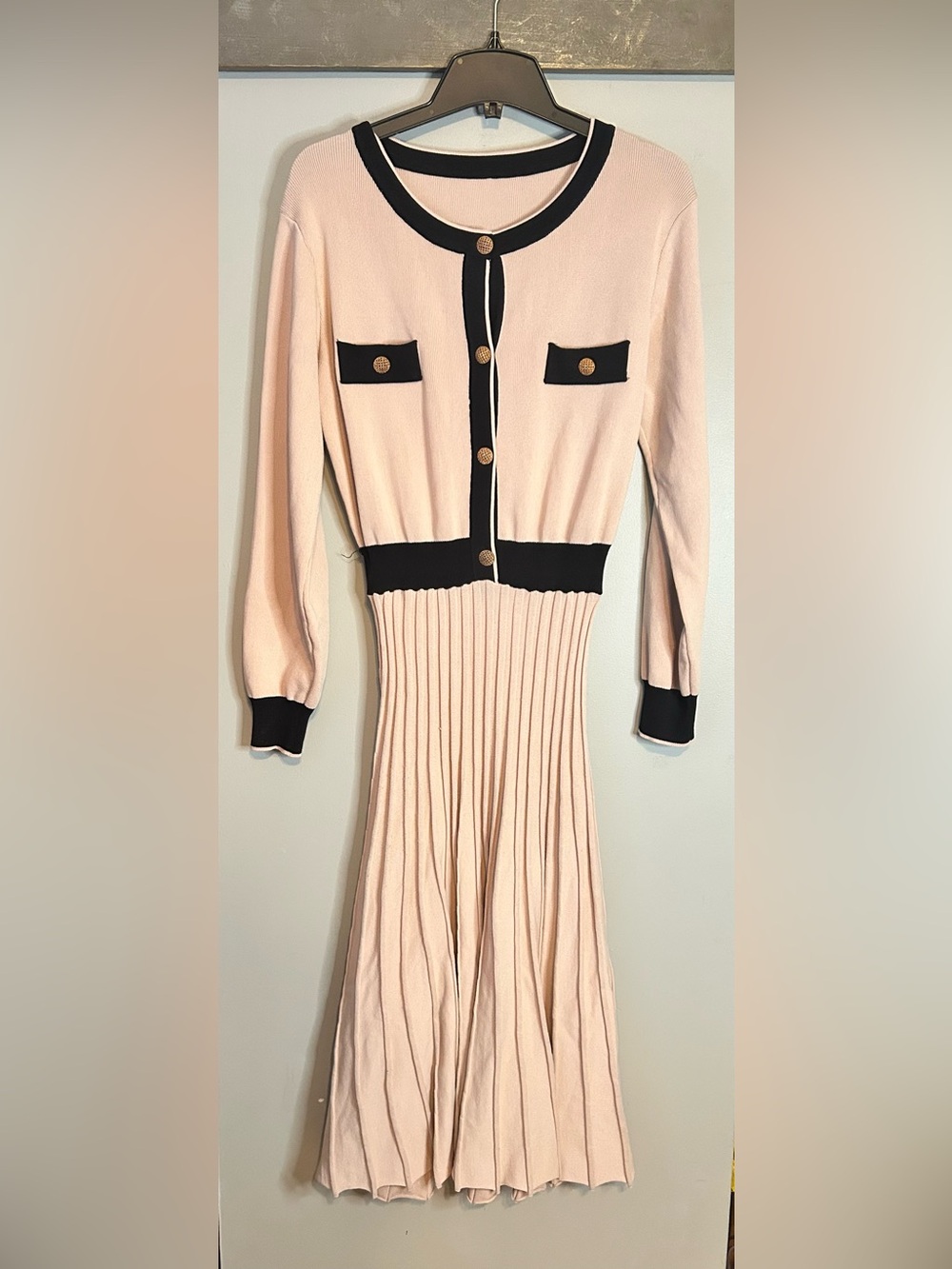 Knit dress - Picture 2 of 12